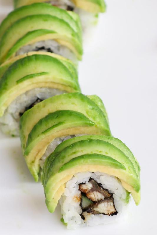 Roll avakado ilə