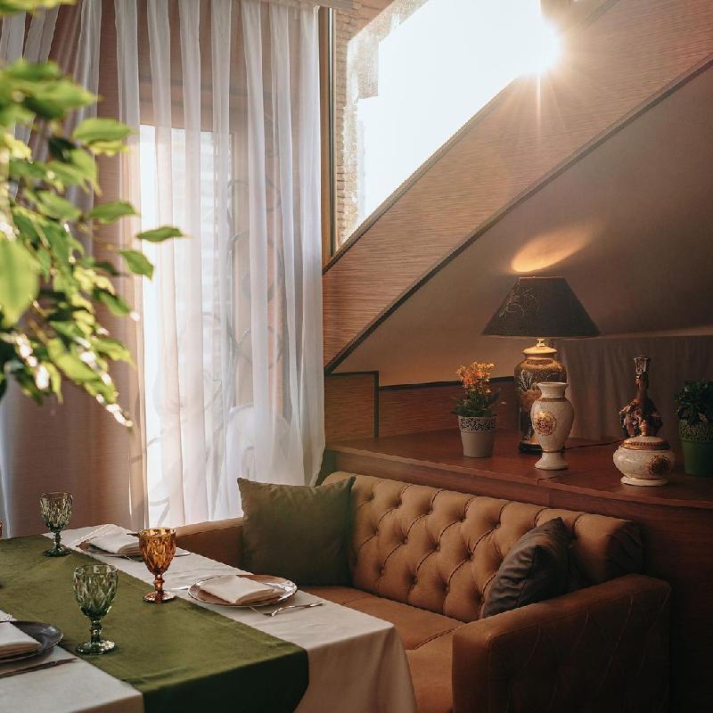 Interior view 8