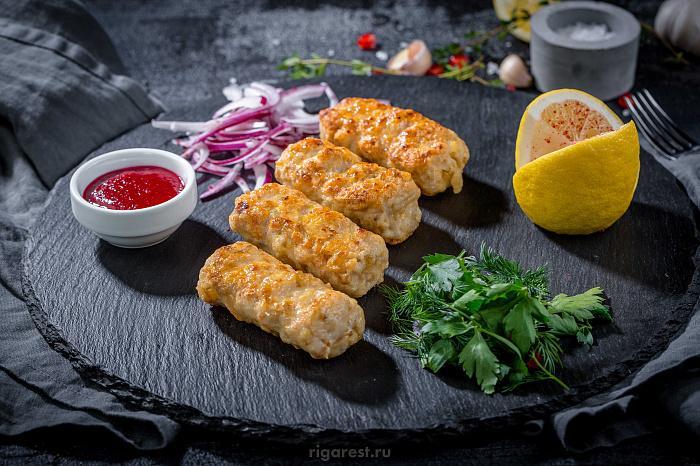 ЛЮДЯ ИЗ ОСЕТРИНЫ