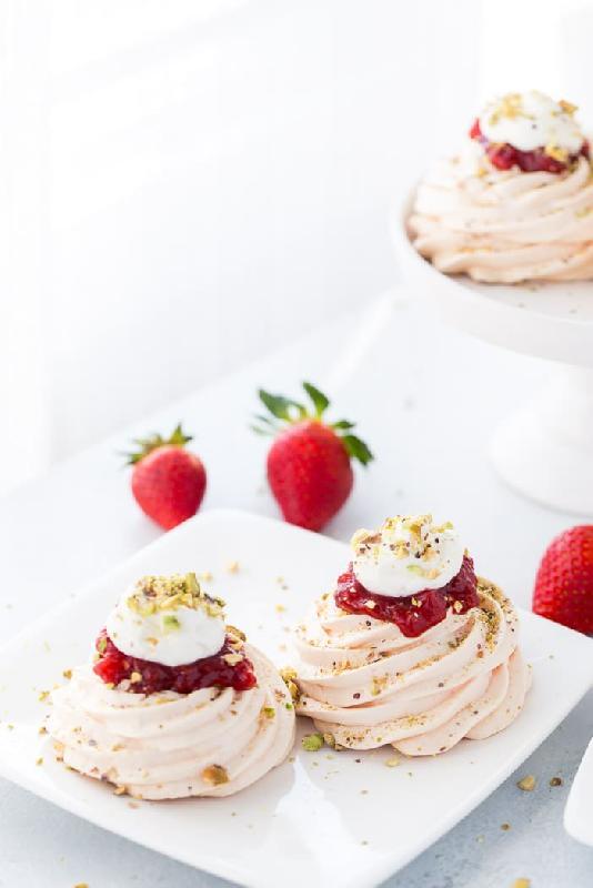 TASCA ROSE PAVLOVA