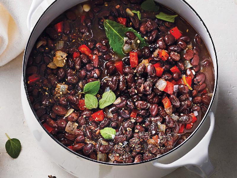 STEWED BLACK BEANS