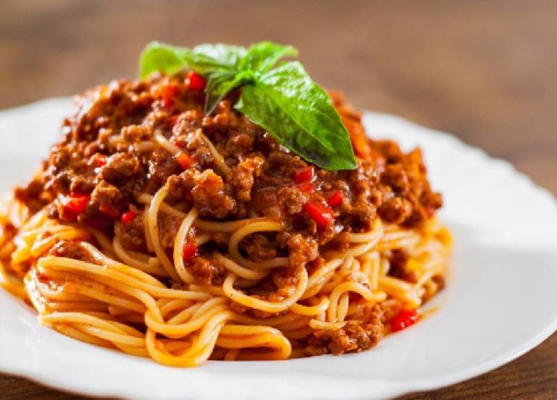 Spagetti bolonez