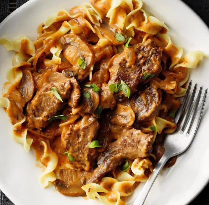 Beef stroganoff 