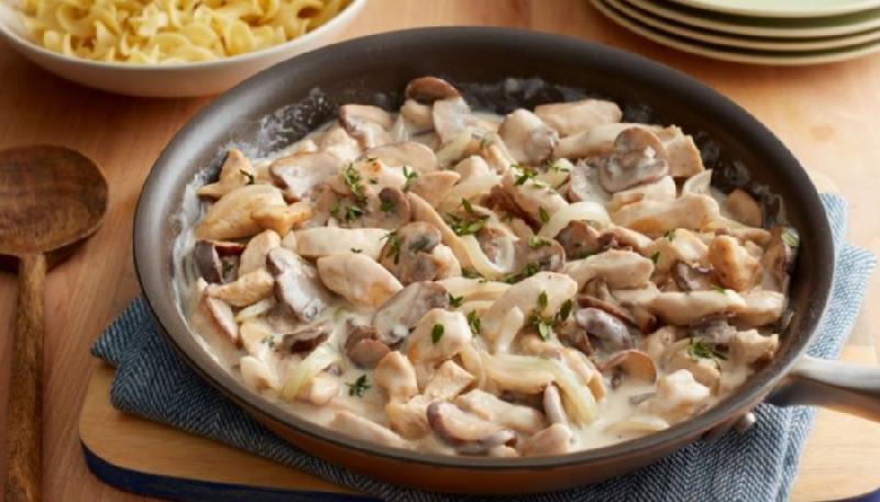 Chicken stroganoff