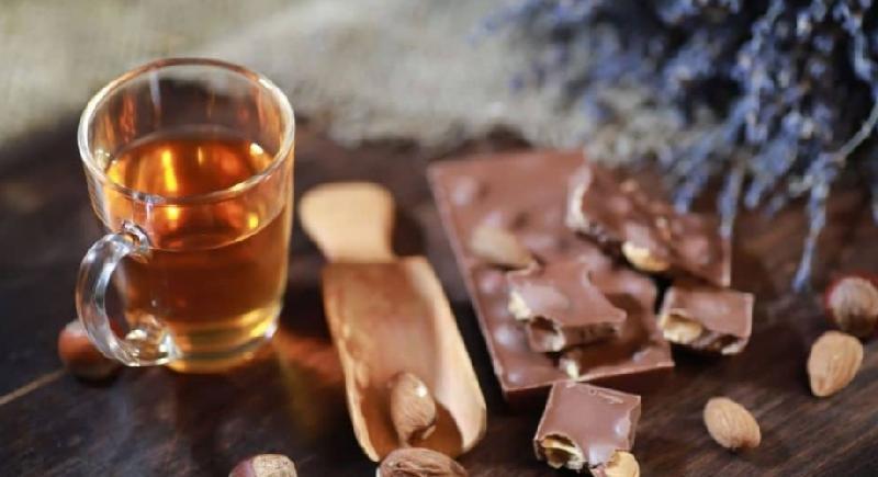 Çay snikerslə