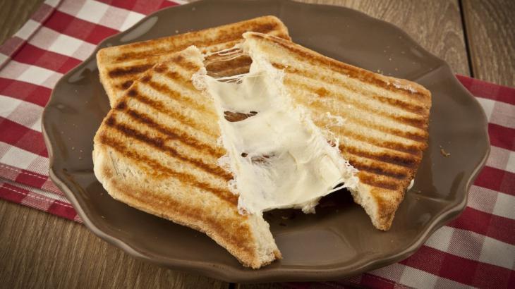Kaşarlı tost