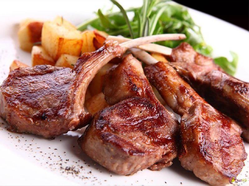 Quzu qabırğası qızartma