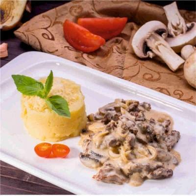 Toyuq stroganov