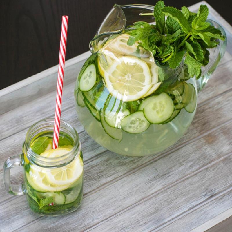 Xiyar limon suyunda