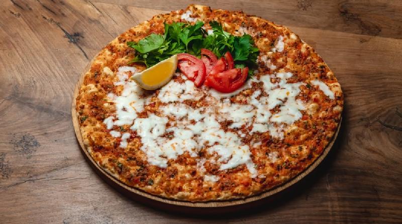 Pendirli Lahmacun 