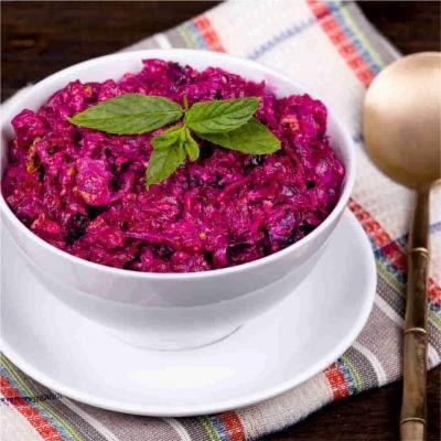 Çuğundur Salatı