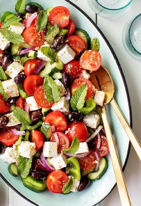 Mövsüm salatı