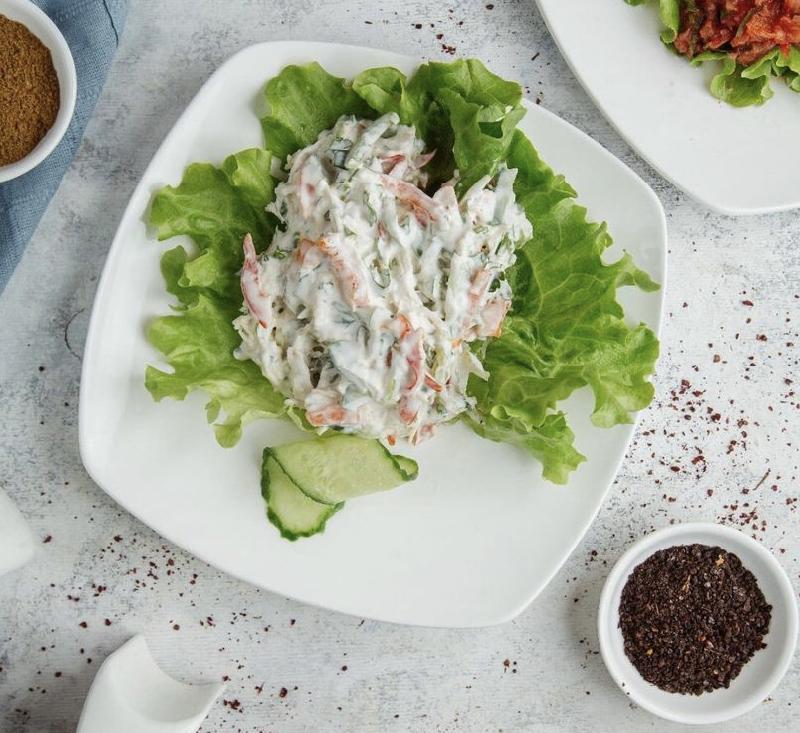 Toyuq salatı