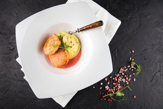 КРАБОВЫЕ КОТЛЕТЫ С КАРТОФЕЛЬНЫМ ПЮРЕ