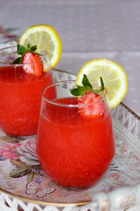 Limonad çiyələk