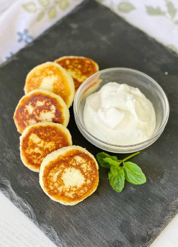 Gluten Free Cheese Pancakes With Sour Cream