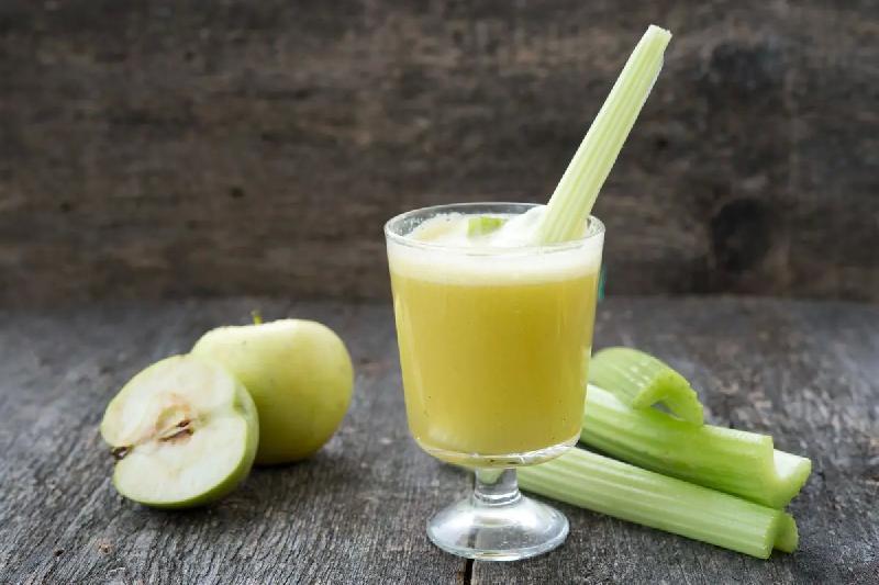 Fresh Pıneapple And Celery