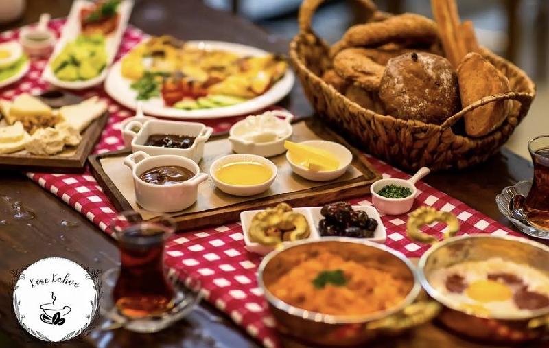 “Köşe kahve” kahvaltı
