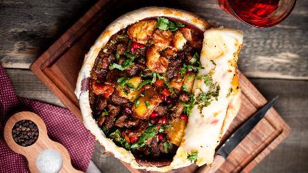 Quzu ətindən çoban qovurması