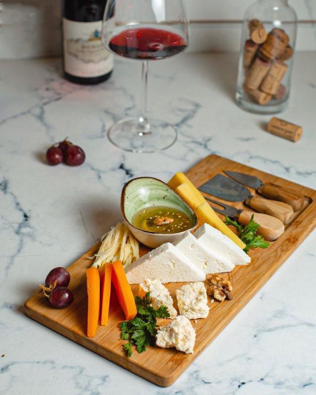CHEESE PLATE