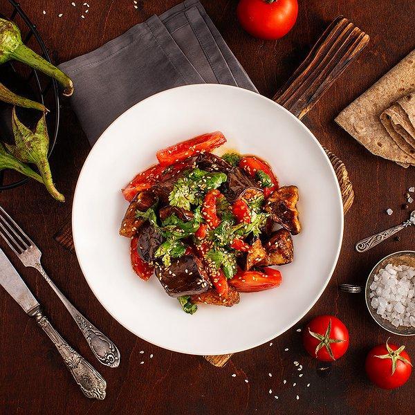 Xırçıldayan Badımcanlarla Salat
