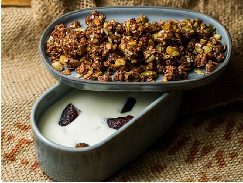 Ev üsulu ilə hazırlanmış granola