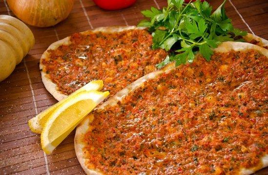 Sadə Lahmacun