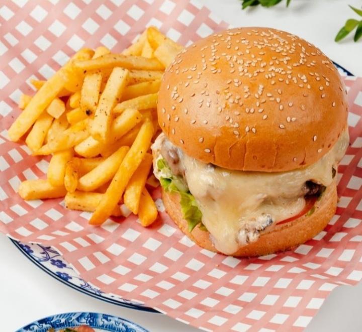 Garlic Mushroom Burger