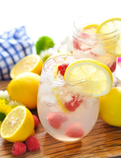 Pink lemonade spritz