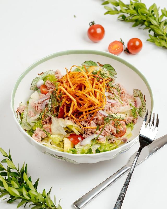 Tuna salatı