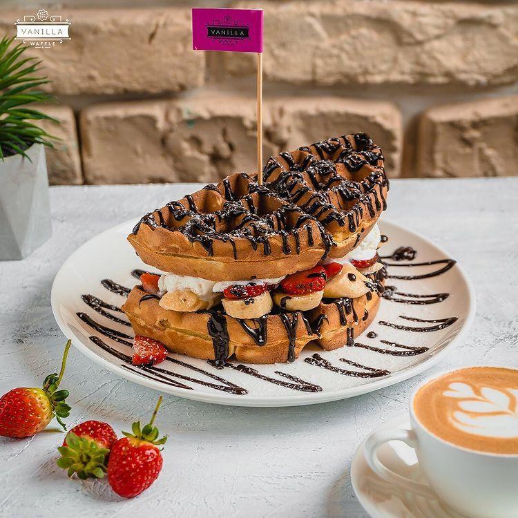 Dondurmalı sandwich waffle