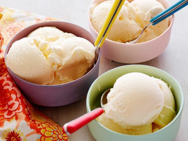 Vanilla gelato 