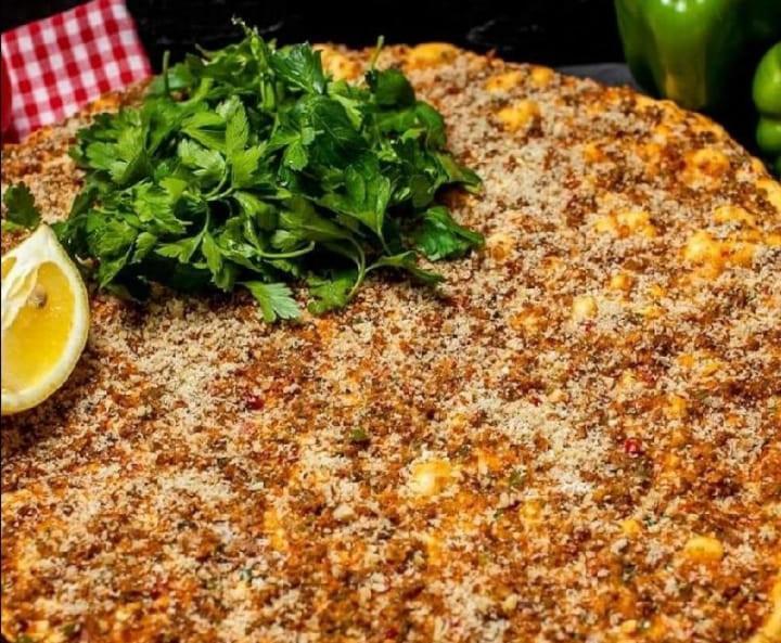 Lahmacun qozlu