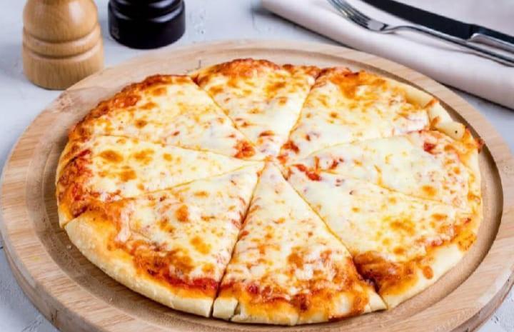 Pizza margherita 