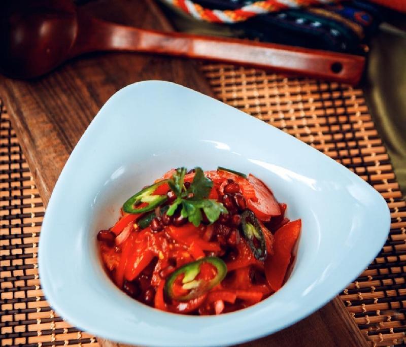 Pomidor salatı