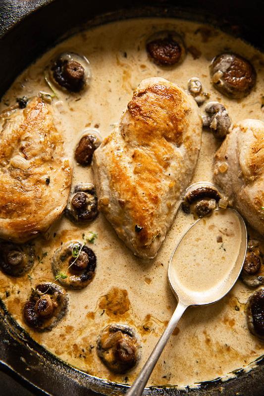 Chicken supreme demiqlos sousunda