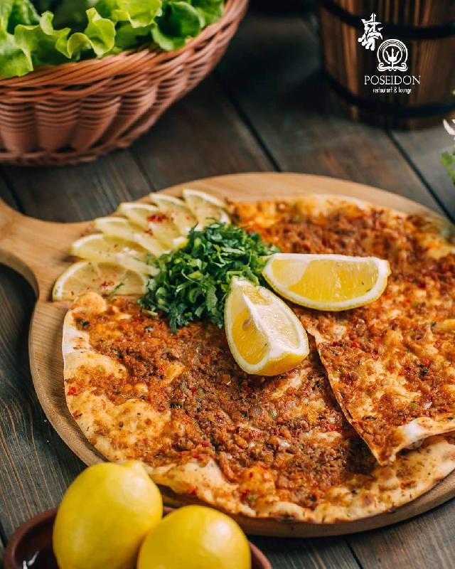 Acılı lahmacun