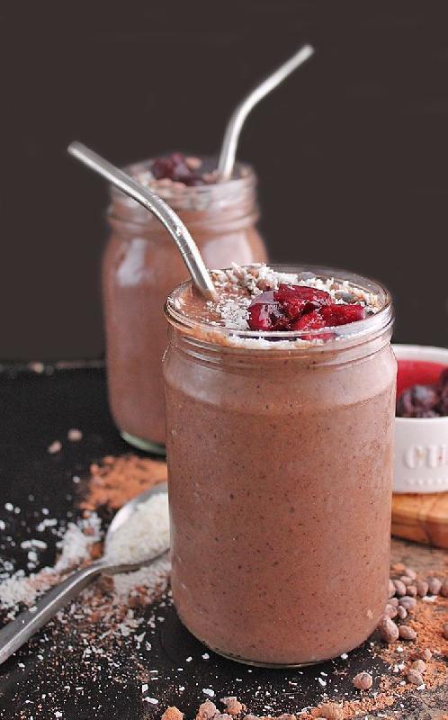 Meşə meyvəli smoothie