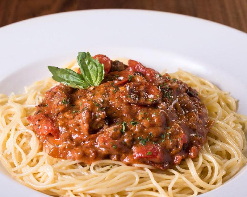 Spagetti neapolitan