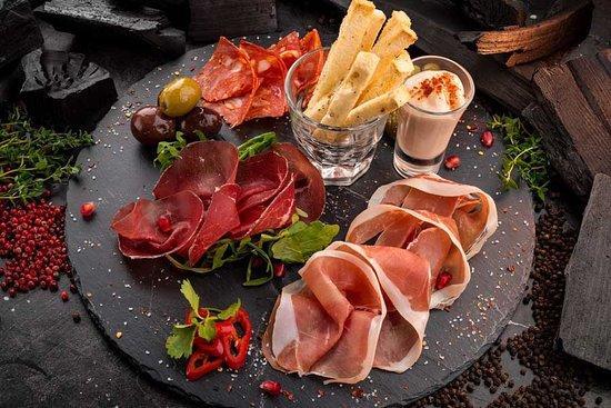 Мясная тарелка