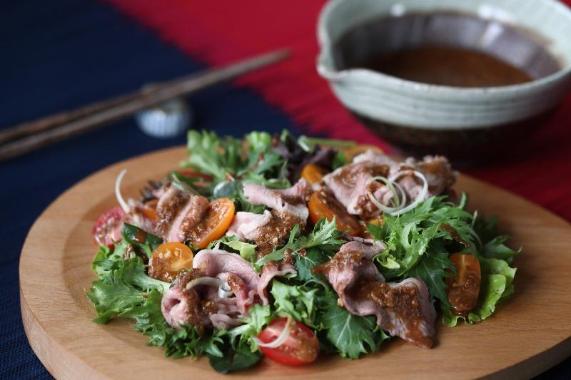 İsti Küncütlü Salat