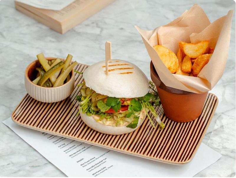 Xırtıldayan Qızardılmış Toyuq Bao Burger
