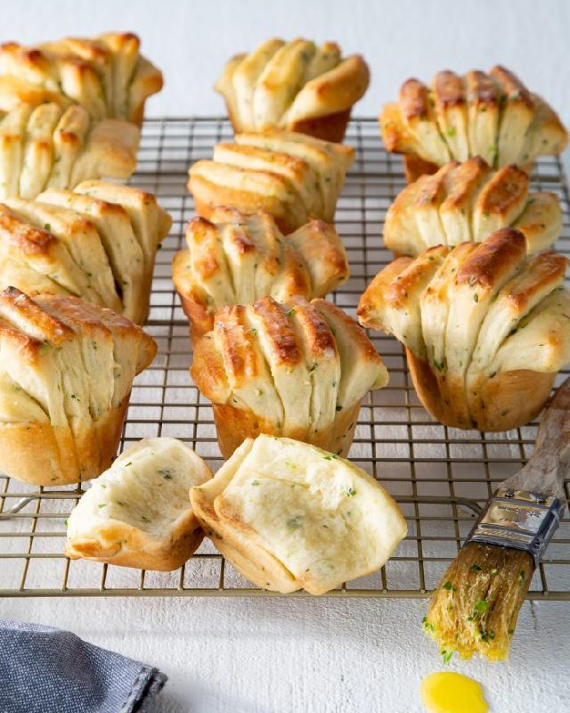 Brioche Crouton, Sour Cream, Chive