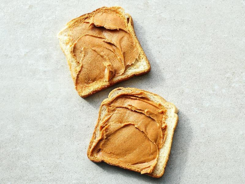 Toast & peanut butter