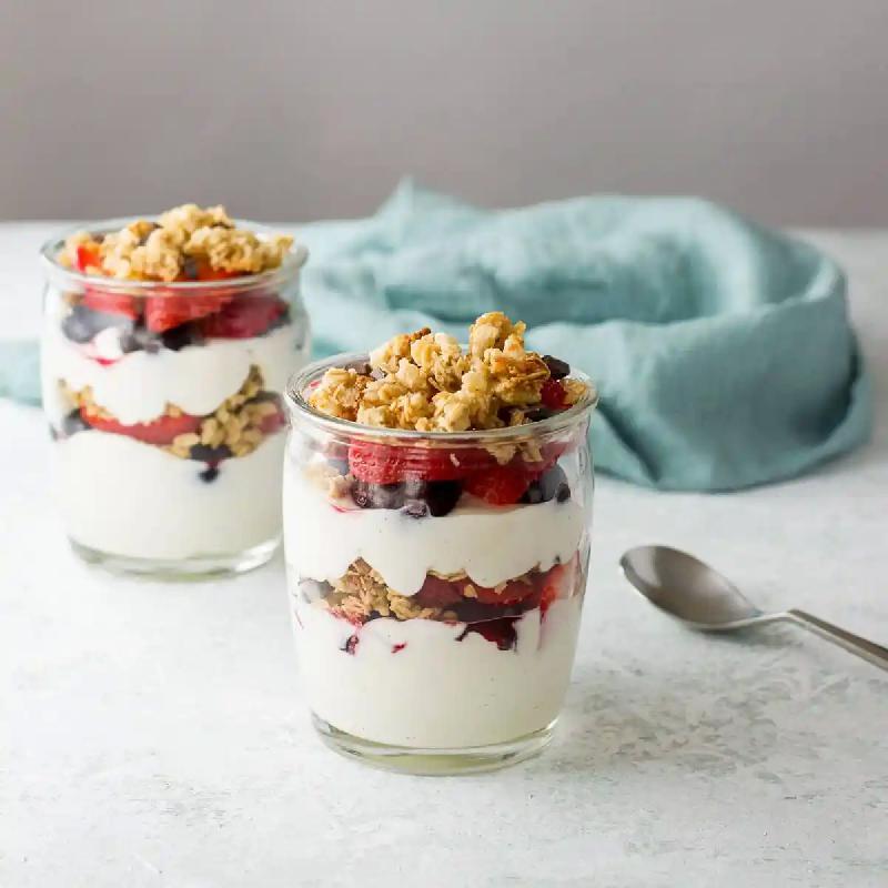 Granola  & yogurt 