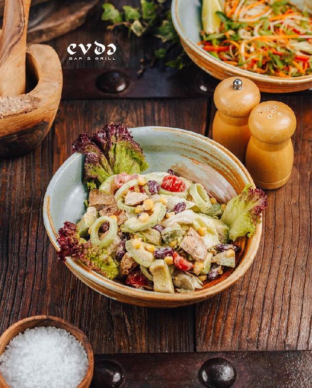 Qızıl balıq salatı