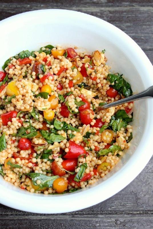 Kuskus salatı