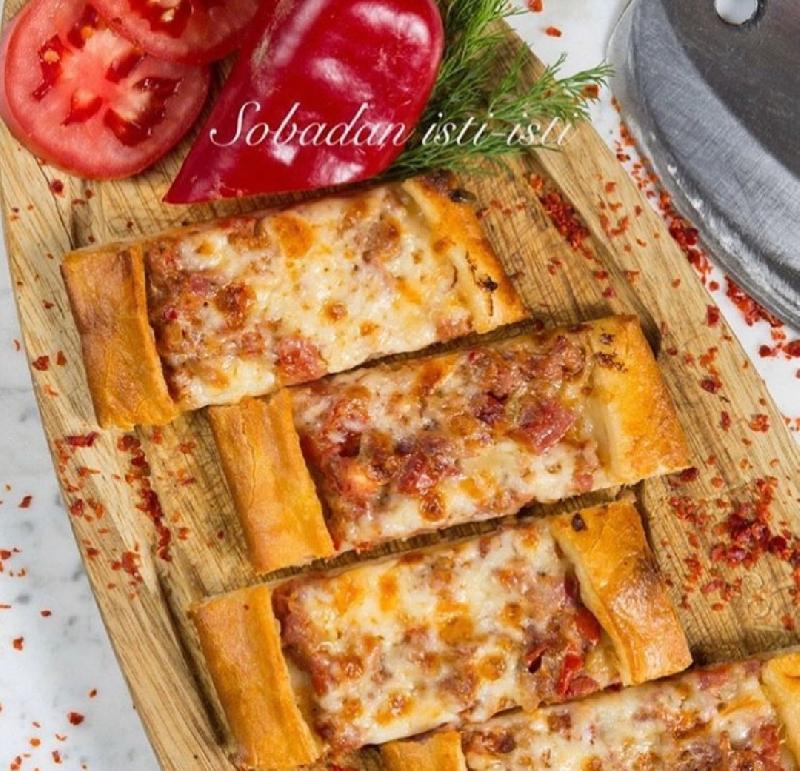 Qiyməli pendirli pidə 200gr