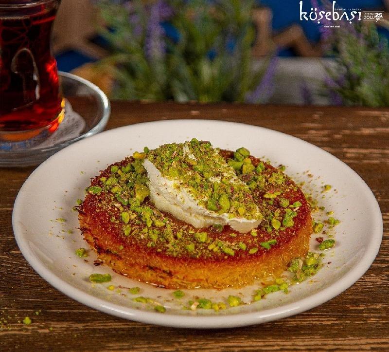 Künəfə dondurmalı