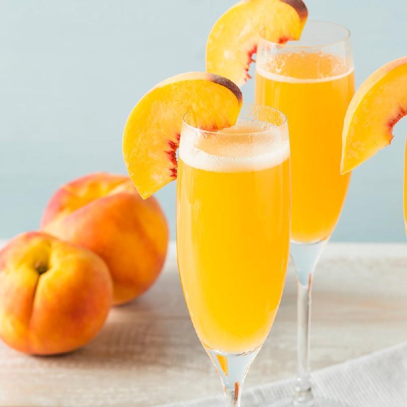 Bellini cocktail